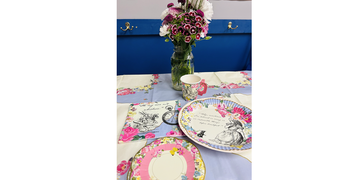 Mothers Tea Place Setting