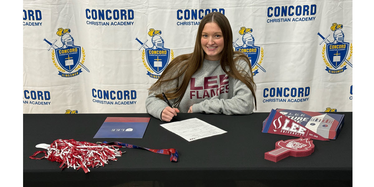 Lilli Carlile Signing